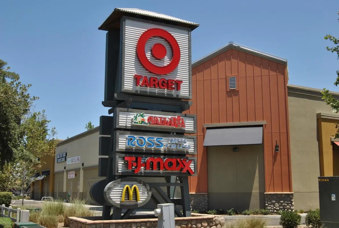 ShannonWay_Shopping Center